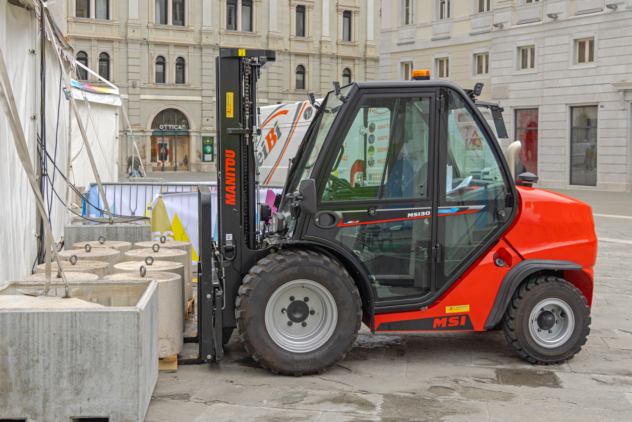 forklift-truck-concrete