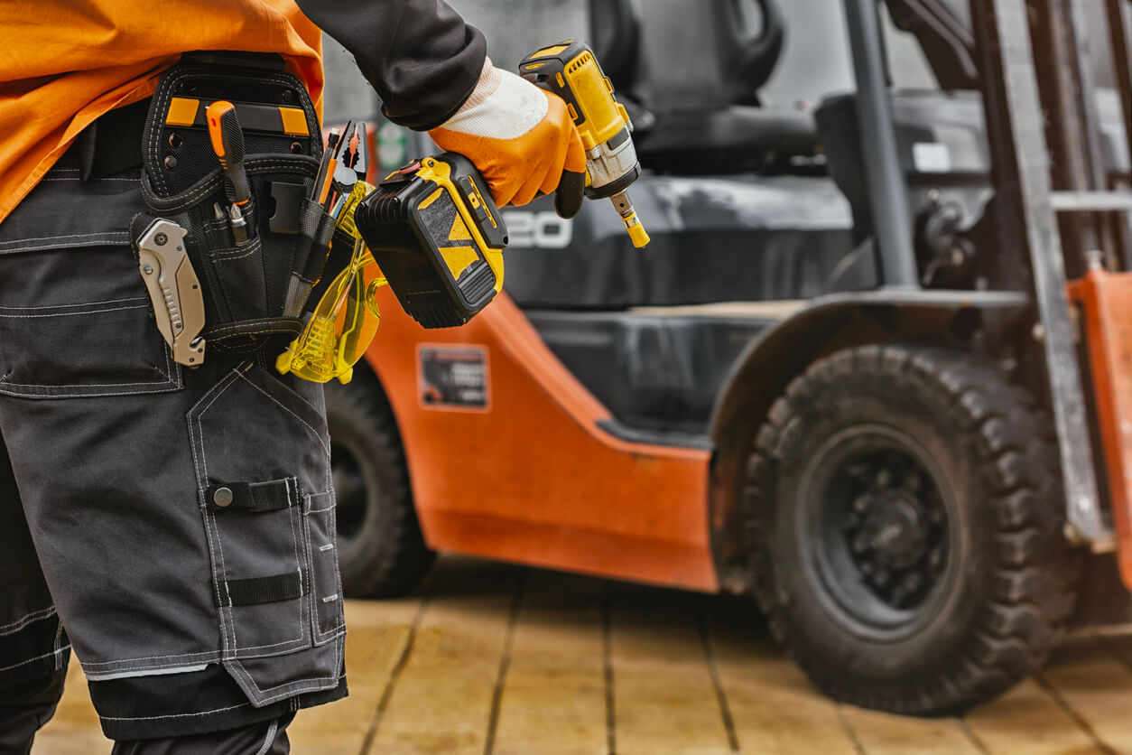 2025-11-19-doosan-fork-lift