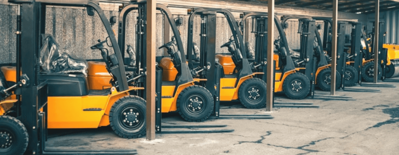 how-to-expand-a-forklift-fleet-without-losing-cost-control-2026-10-07